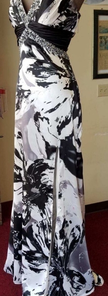 Morí Lee Black and white Dress (size 10) - Picture 7 of 7